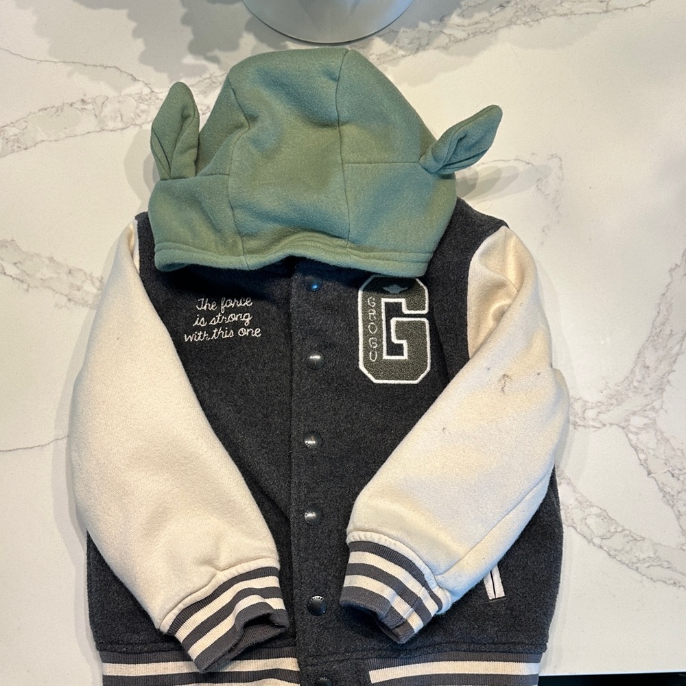 BabyGAP Grogu letter jacket 4T